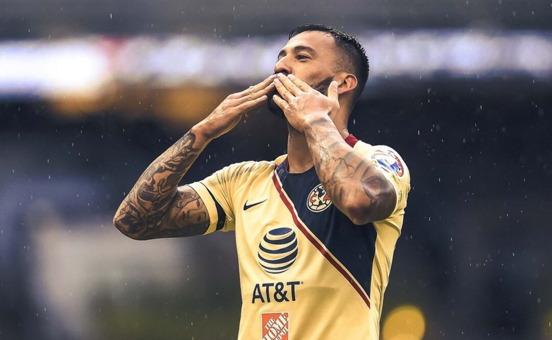 Emanuel Aguilera festejando su primer anotación con las Águilas del América FOTO/ TWITTER CLUB AMÉRICA