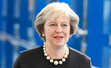 Theresa May activará artículo 50 a finales de marzo de 2017 