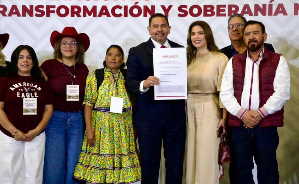 Alcalde de Ciudad Juárez, Cruz Pérez Cuéllar, se registra para la Coordinación de Comités Estatales de Defensa de la 4T de Morena (20/06/2026). Foto: Especial