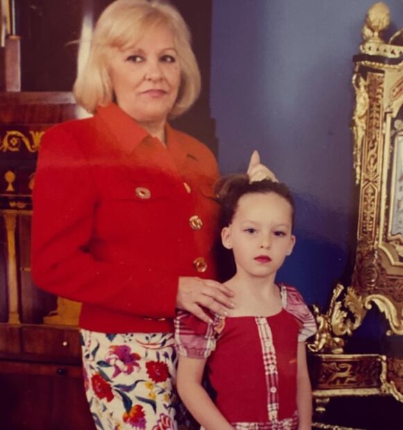 Belinda recordó a su difunta abuelita con un mensaje enternecedor en redes sociales