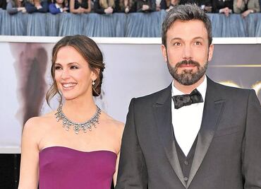 Affleck sigue viviendo con Garner, pero duerme aparte
