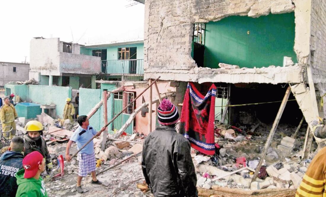 La casa usada como vecindad en el número 42 de la calle Jazmín quedó parcialmente destruida tras el estallido, percance que dañó 8 viviendas más (OBTURADORMX)