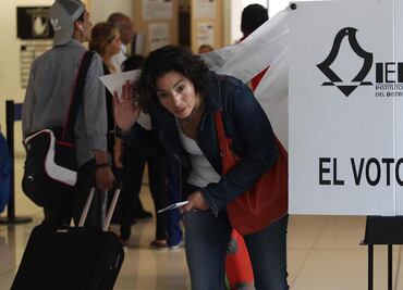 Café gratis en Oxxo para quienes voten el 2 de junio; FEMSA firma convenio con el INE