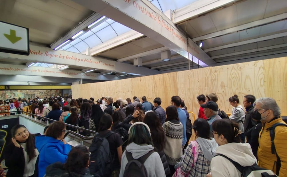 Metro CDMX; usuarios reportan esperas de hasta 40 minutos. Foto: Arantxa Meave