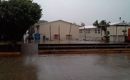 Reanudan clases mil 225 escuelas en Oaxaca tras lluvias por “Narda”