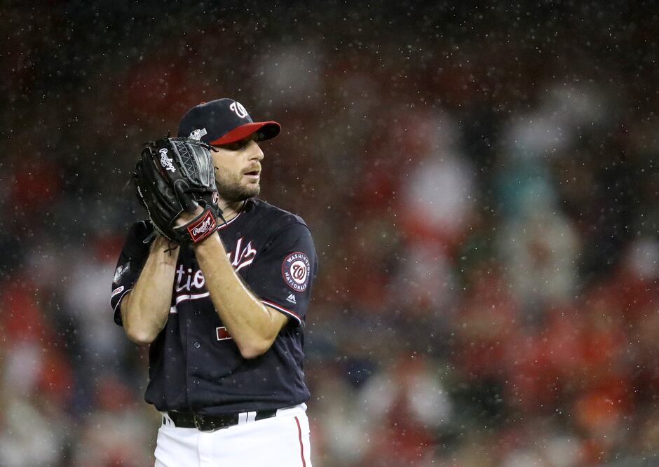 Scherzer, en la lomita, durante el cuarto juego de la serie divisional, ante los Dodgers (AFP).