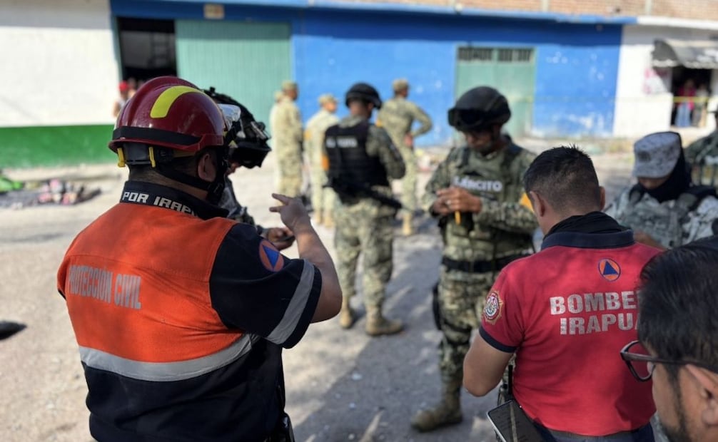 Elementos de seguridad coordinan acciones tras explosión de pirotecnia (30/12/2025). Foto: Especial