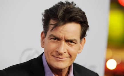 ¿Charlie Sheen compró robot sexual?