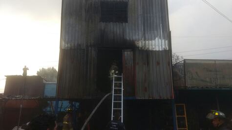 Controlan incendio de bodega en Gran Canal