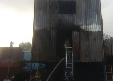 Controlan incendio de bodega en Gran Canal