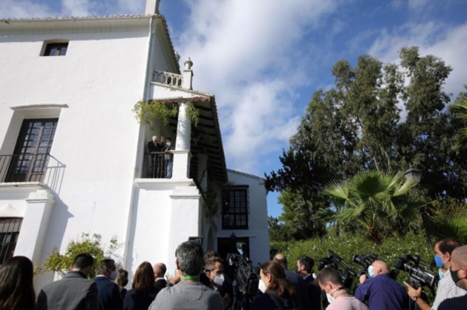 Estado de salud delicado no impide que Francisco Brines brinde por su Premio Cervantes