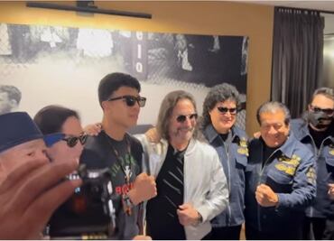 Jaime Munguía recibe la visita de Los Bukis en Las Vegas