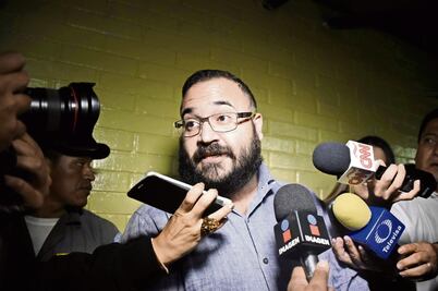 Libra Duarte una orden de aprehensión