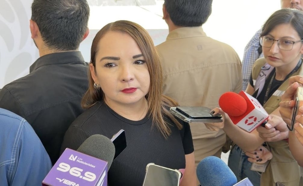 La fiscal General del Estado, Claudia Zulema Sánchez Kondo, quien dijo tener conocimiento de que el funcionario con licencia se encuentra en Sinaloa. Foto: Especial
