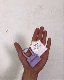 Estos son los mejores memes de las mini bolsas de Jacquemus
