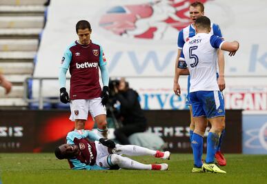 Chicharito y West Ham caen en la FA Cup