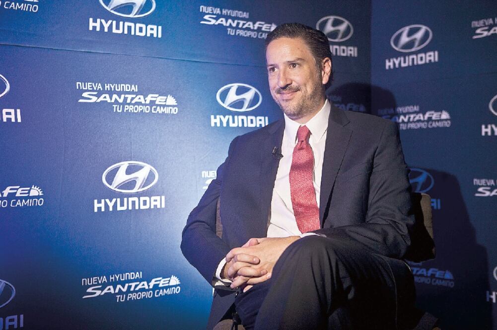 Pedro Albarrán, director de Hyundai México, asegura que están estudiando todos los escenarios posibles para hacer más competitivo su modelo de negocios en el país (CRISTOPHER ROGEL.EL UNIVERSAL)