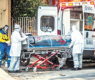 Hospitales al límite por Covid, alerta la CDMX por celular