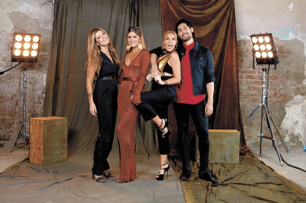 Sara Galindo, Laura Tobón y Alex Córdova se unen a Angie Taddei. Foto: E! ENTERTAINMENT