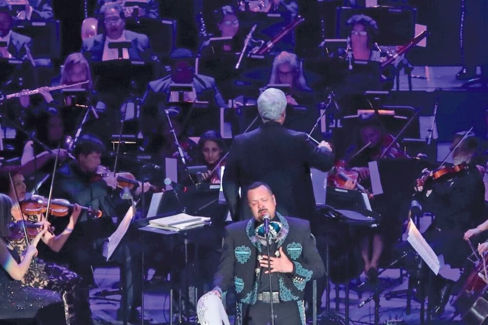 Se presentó con la Orquesta Sinfónica de Minería en el concierto benéfico (ARIEL OJEDA. EL UNIVERSAL)