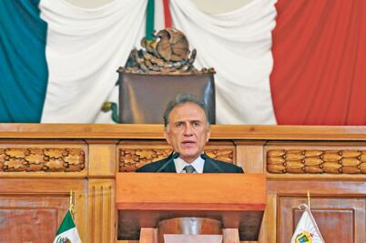Desafía Yunes al Poder Judicial; incumple laudos