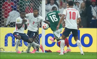 Con su gol ante Inglaterra, Julián Quiñones alcanza marca de Chicharito y Matador Hernández