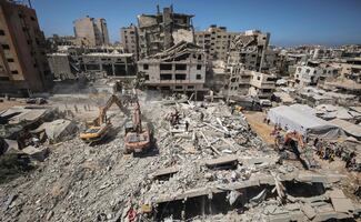 Derrumbe de edificio en Gaza deja 20 muertos y decenas de desaparecidos; inmueble quedó dañado tras ataques por la guerra