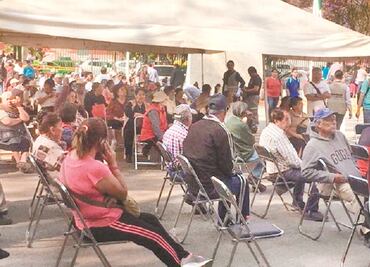 Hacen salir a adultos mayores en plena pandemia