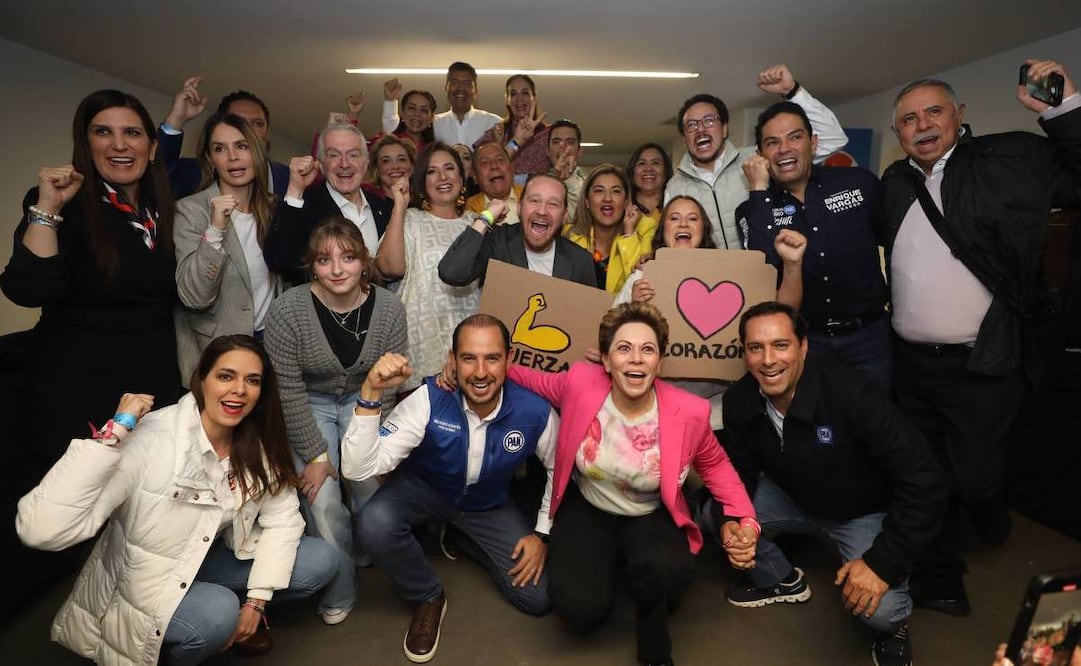 En el cierre de su precampaña, Xóchitl Gálvez estuvo acompañada por representantes panistas / Foto: @MarkoCortes