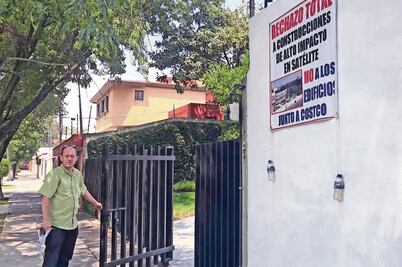 Protestan vecinos por cambio de uso de suelo en Satélite