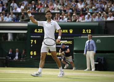 Djokovic se corona en Wimbledon ante Federer en un partidazo