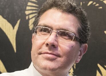 Sólo una candidatura ciudadana, pide Ríos Piter