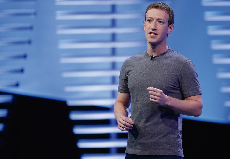 Facebook, la red social creada por Mark Zuckerberg, tiene 2 mil millones de usuarios. (Fotos: Archivo El Universal)