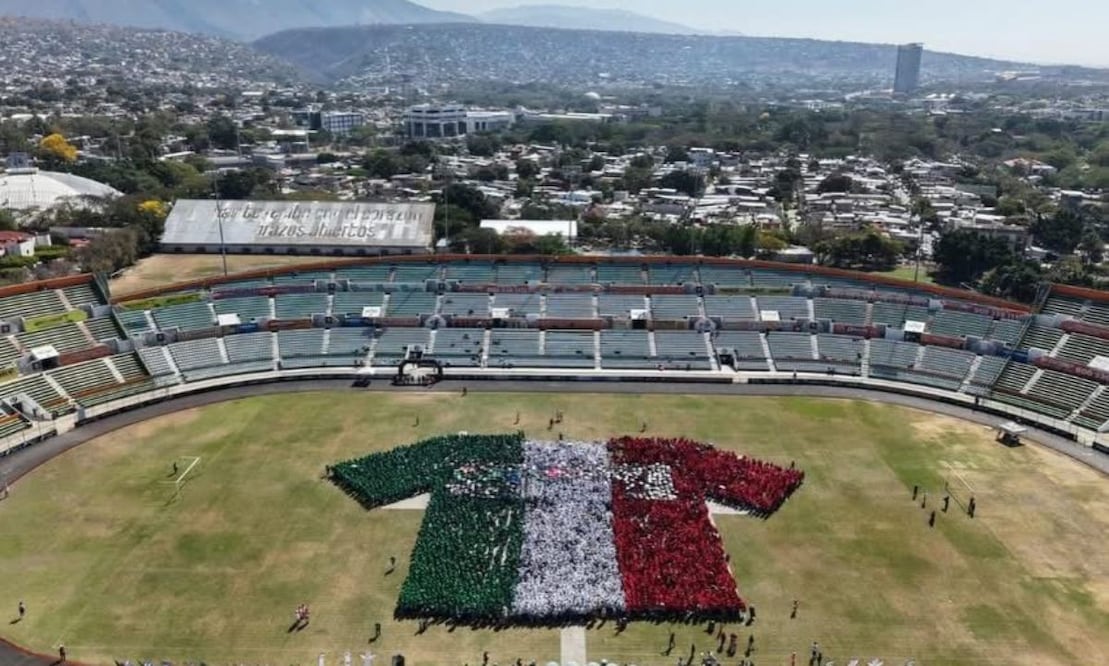 Mundial de Fútbol 2026: Chiapas rompe récord al crear imagen humana en forma de camiseta de fútbol gigante. Foto: Especial