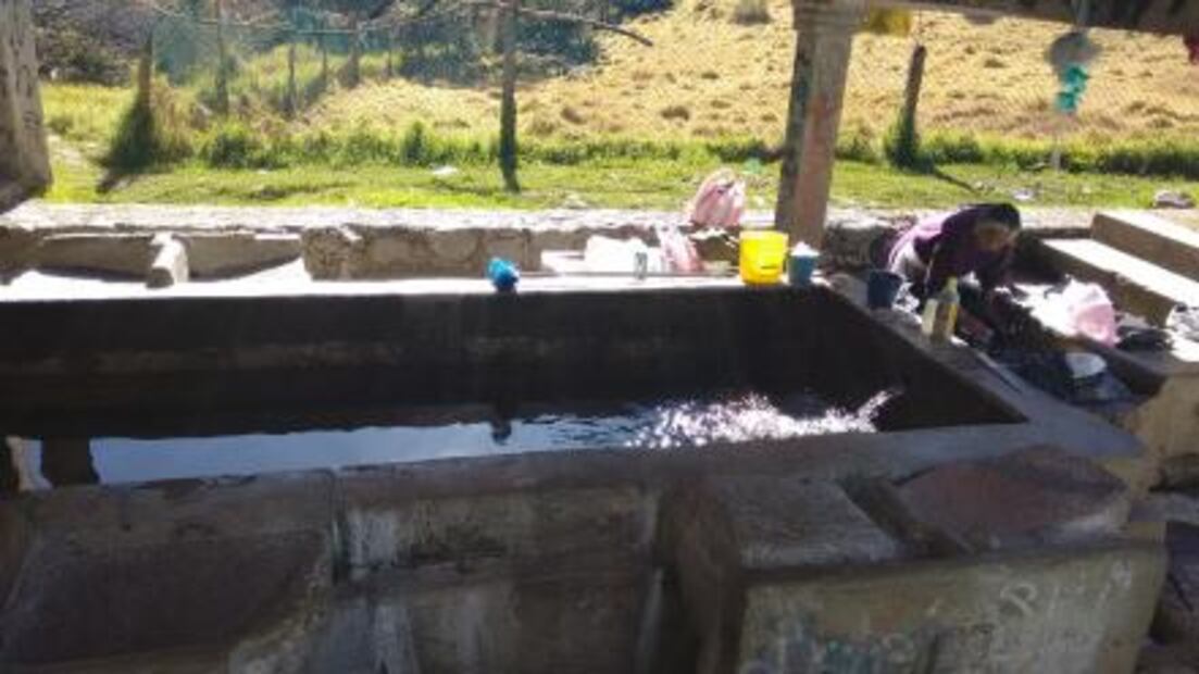 Antes lavaban ropa en ríos; hoy, en lavaderos