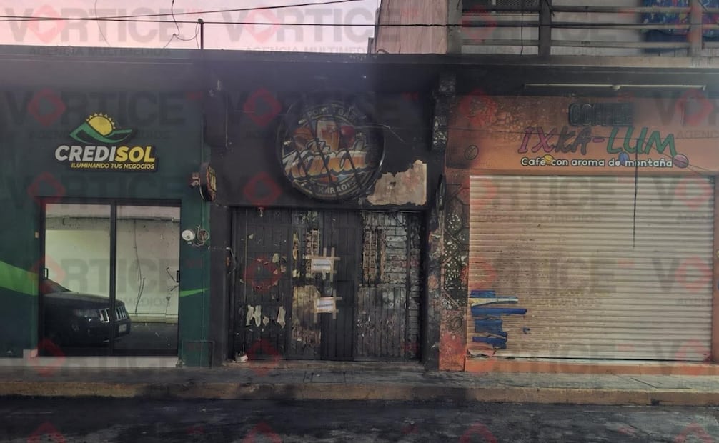 Hombres armados quemaron al menos dos bares, conocidos como La Kabala Sport Bar y Karaoke y Anubis's Discoclub, en Villaflores. Foto: especial