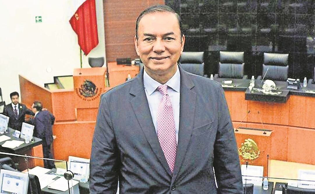 José Manuel del Río Virgen, secretario técnico del Senado de la República, fue acusado de ser autor intelectual de un asesinato. 