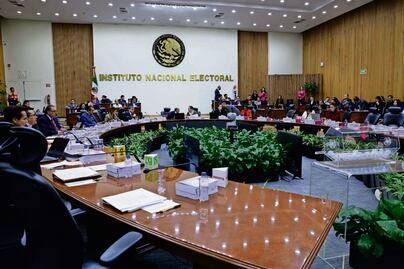 INE perfila multas a presidenciables por irregularidades en precampaña
