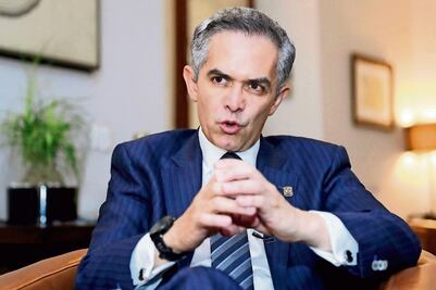 Si el bloque no se consolida, iría con el sol azteca: Mancera