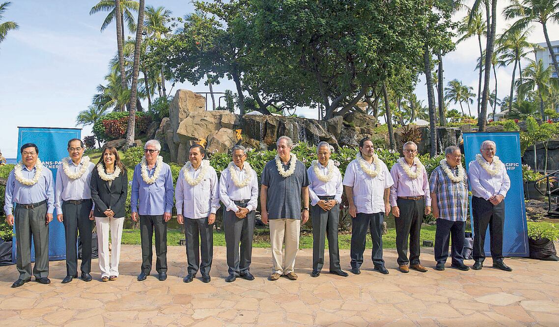 Ministros de economía de países que buscan integrar el Acuerdo de Asociación Transpacífico (TPP, por su sigla en inglés), durante su reunión en Hawaii (MARCO GARCÍA. REUTERS)