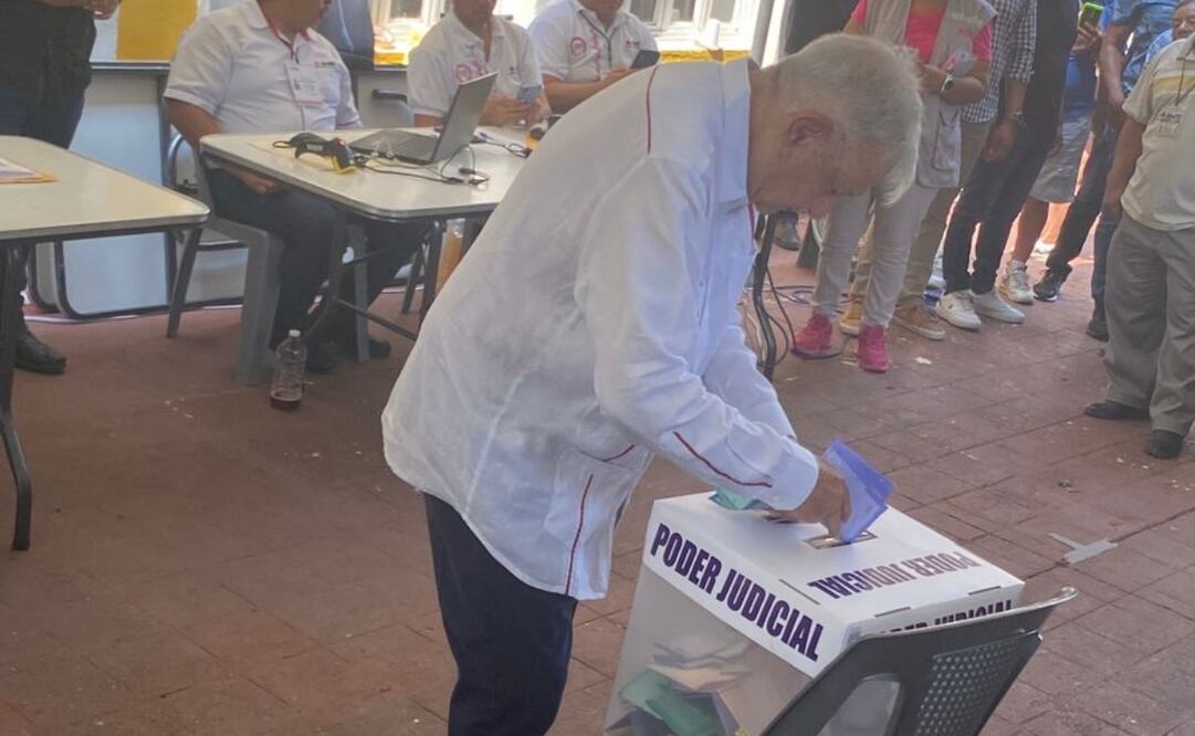El expresidente Andrés Manuel López Obrador reapareció en Chiapas para emitir su voto en la elección judicial. Foto: Especial