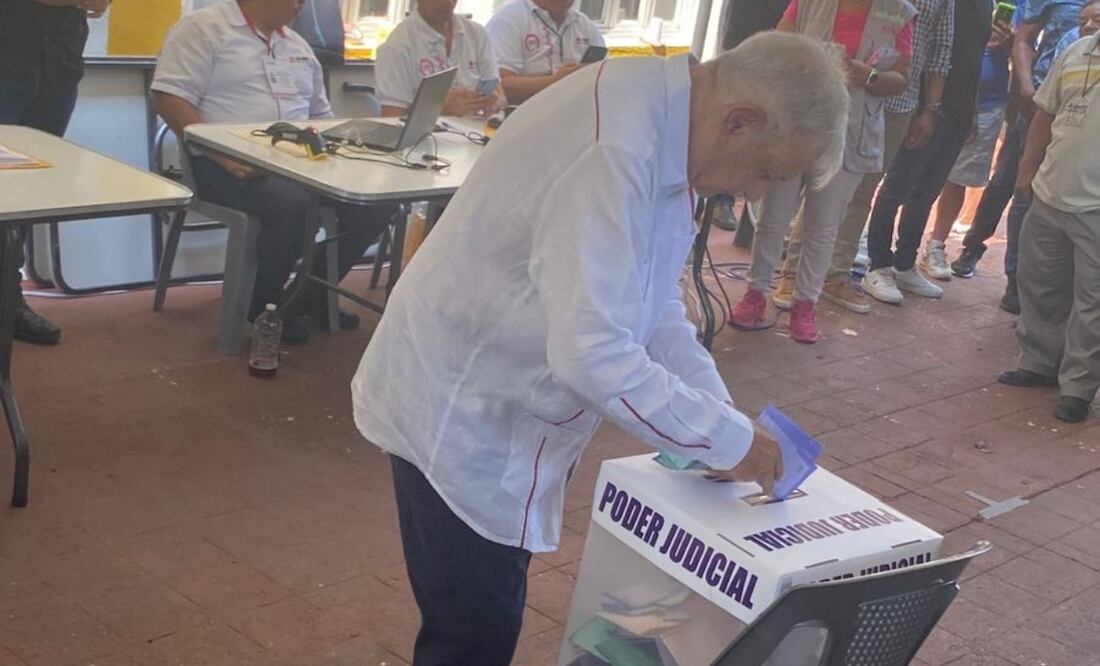 Reaparece AMLO en elección judicial; emite su voto en Chiapas