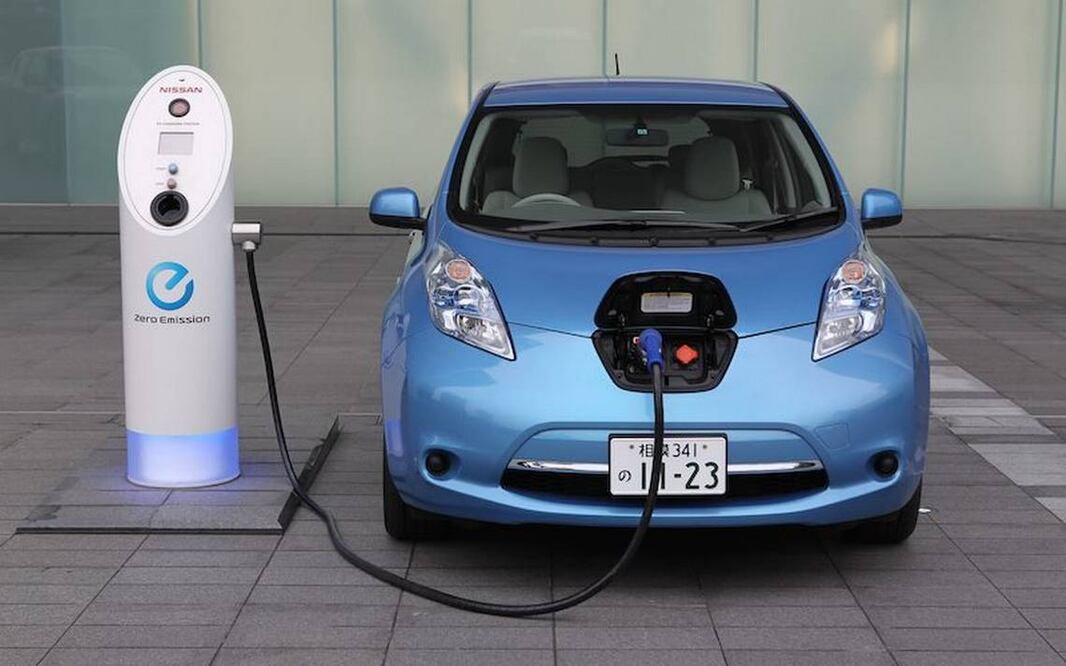 Urge una cultura de autos eléctricos 