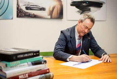 Nissan contrata a exjefe de diseño de Ford