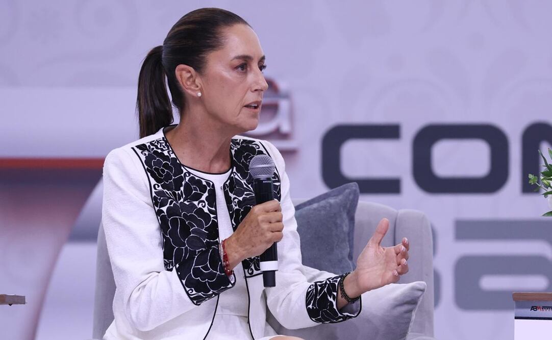 En la 87 Convención Bancaria, Sheinbaum también señaló que la participación de las fuerzas armadas en la construcción de las obras públicas debe seguir. Foto: Diego Simón Sánchez / EL UNIVERSAL