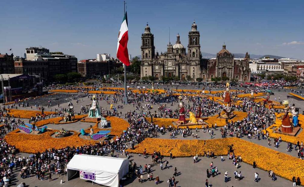 Así se ve la Maga Ofrenda de Día de Muertos  (26/10/2025). Foto: Hugo Salvador / EL UNIVERSAL