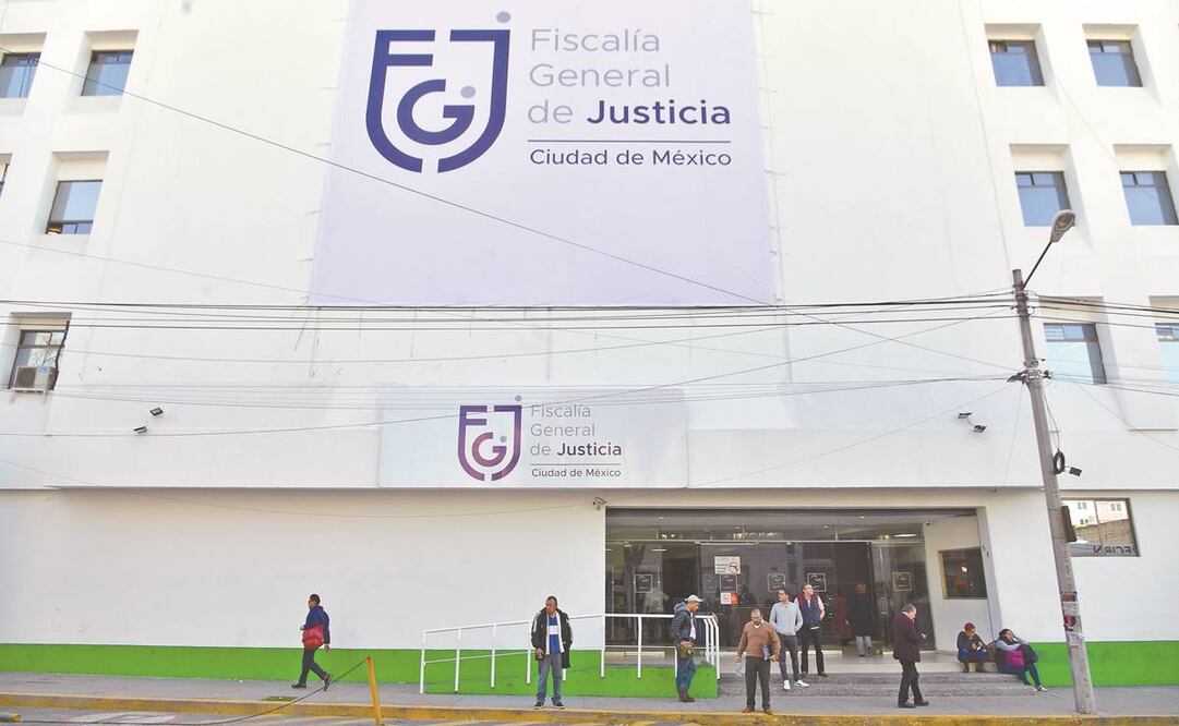 Agentes de la PDI denuncian ante la FGJ que a pesar de causar alta desde hace un año, no cuentan con material de trabajo. Foto: Archivo/ El Universal.