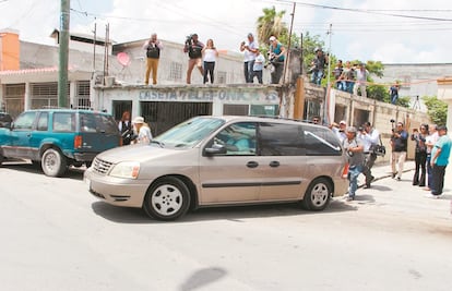 Trasladan a Óscar y su hija a El Salvador