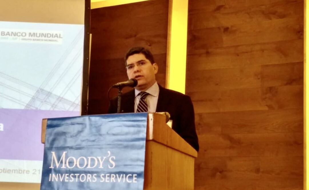 Saavedra añadió que desde el punto de vista fiscal, en los últimos años México ha tenido superávits primarios y es uno de los países emergentes que en los dos años recientes ha bajado su deuda pública como porcentaje del PIB. FOTO: @bancomundialmx