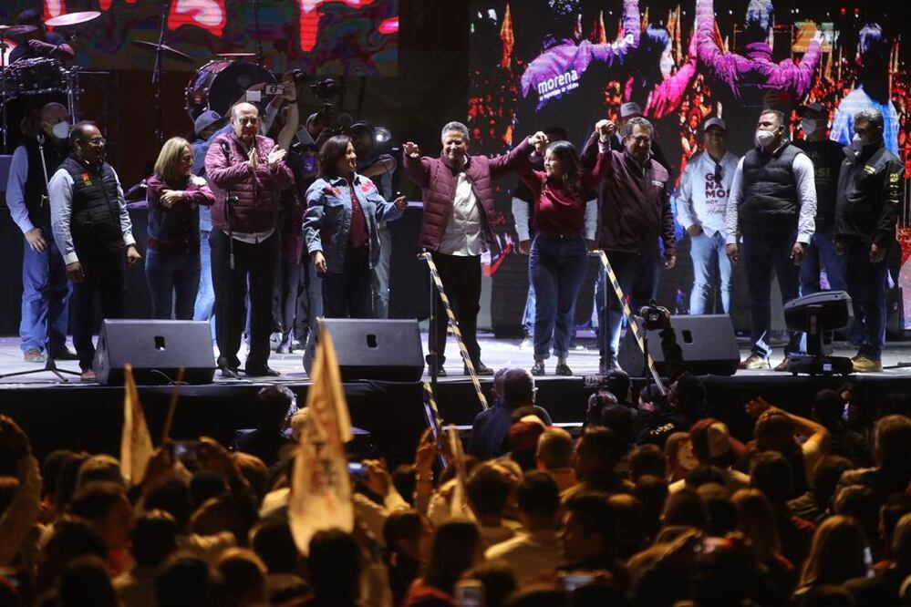 El morenista Julio Menchaca celebra su victoria este 5 de junio en Hidalgo. Foto: Germán Espinosa/EL UNIVERSAL